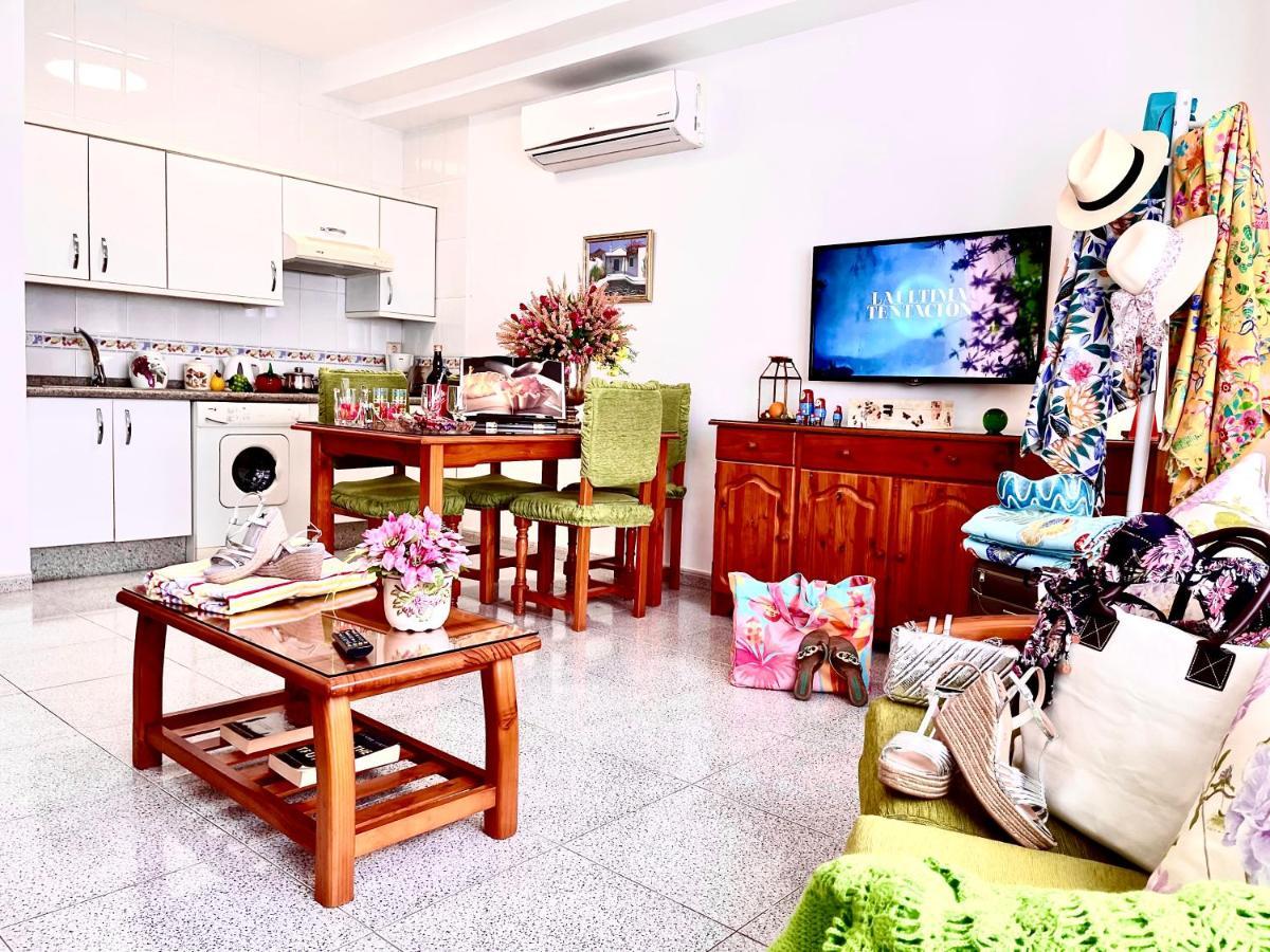 Emycanarias Holiday Homes Vecindario ベシンダーリオ エクステリア 写真