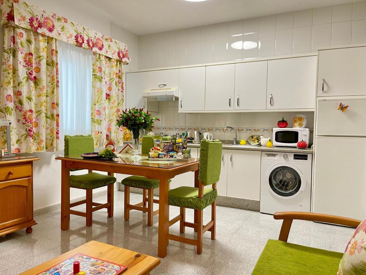 Emycanarias Holiday Homes Vecindario ベシンダーリオ エクステリア 写真
