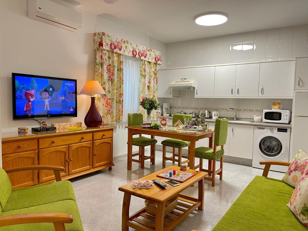 Emycanarias Holiday Homes Vecindario ベシンダーリオ エクステリア 写真