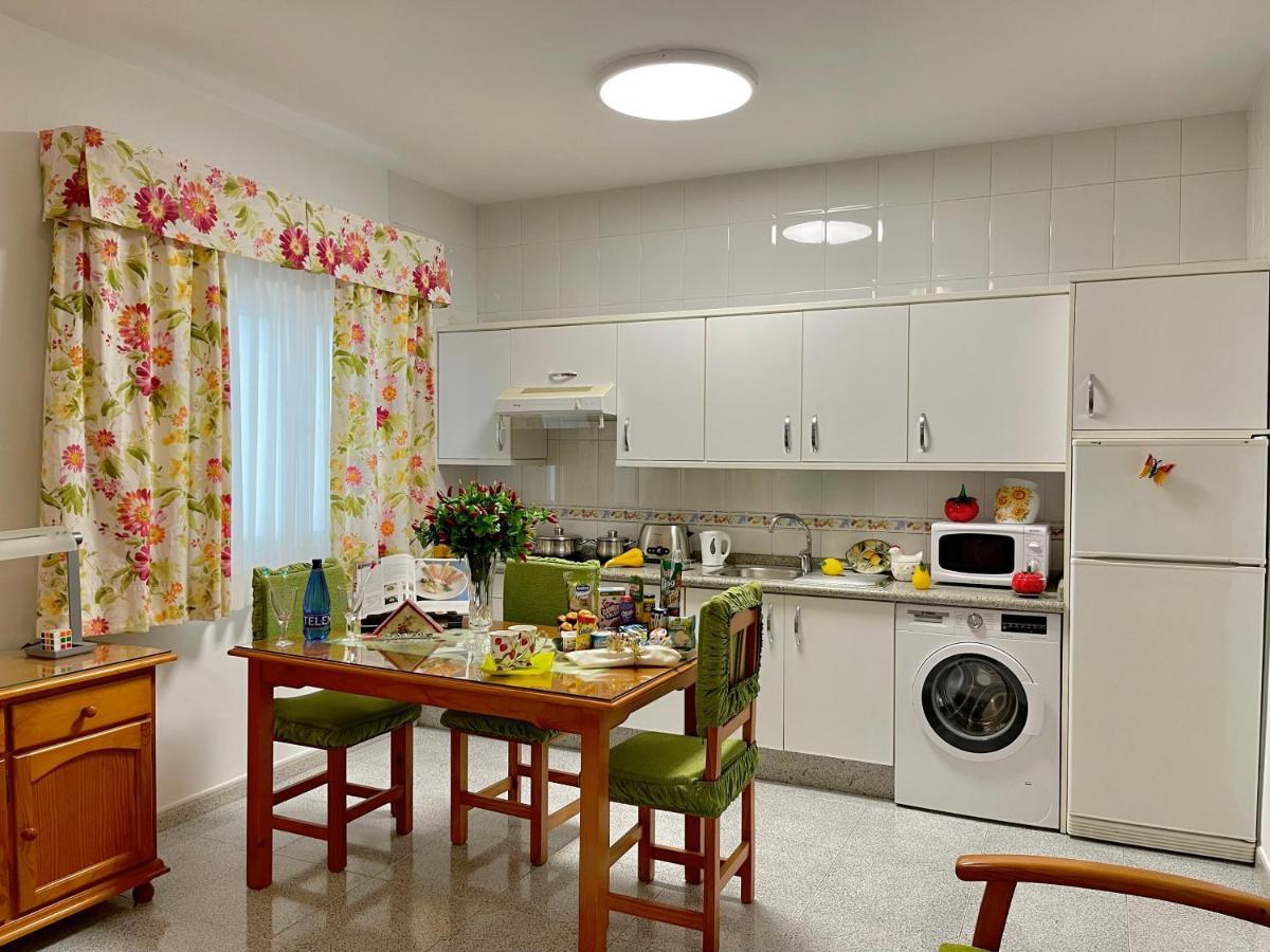 Emycanarias Holiday Homes Vecindario ベシンダーリオ エクステリア 写真