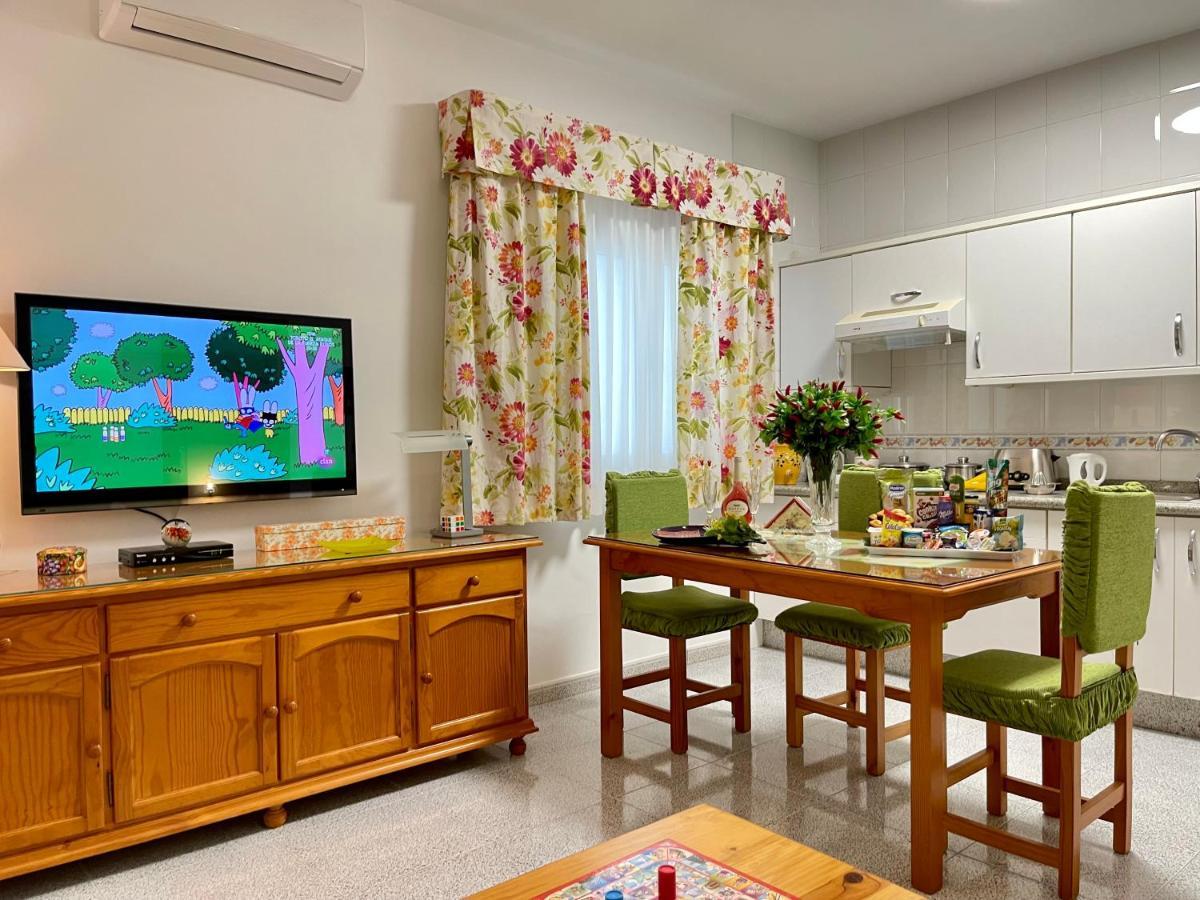 Emycanarias Holiday Homes Vecindario ベシンダーリオ エクステリア 写真