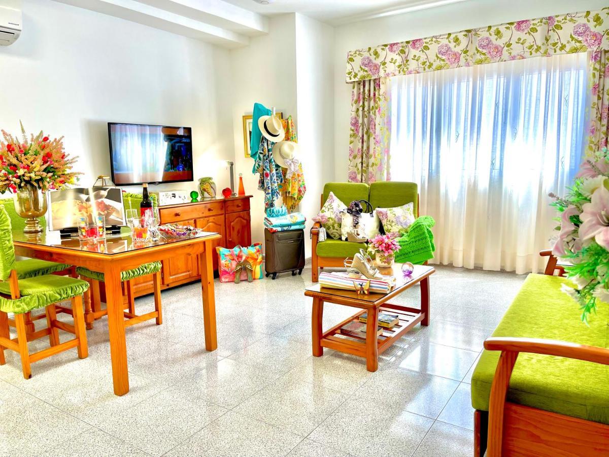 Emycanarias Holiday Homes Vecindario ベシンダーリオ エクステリア 写真