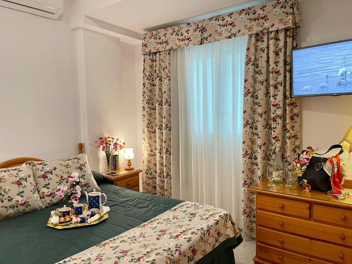 Emycanarias Holiday Homes Vecindario ベシンダーリオ エクステリア 写真