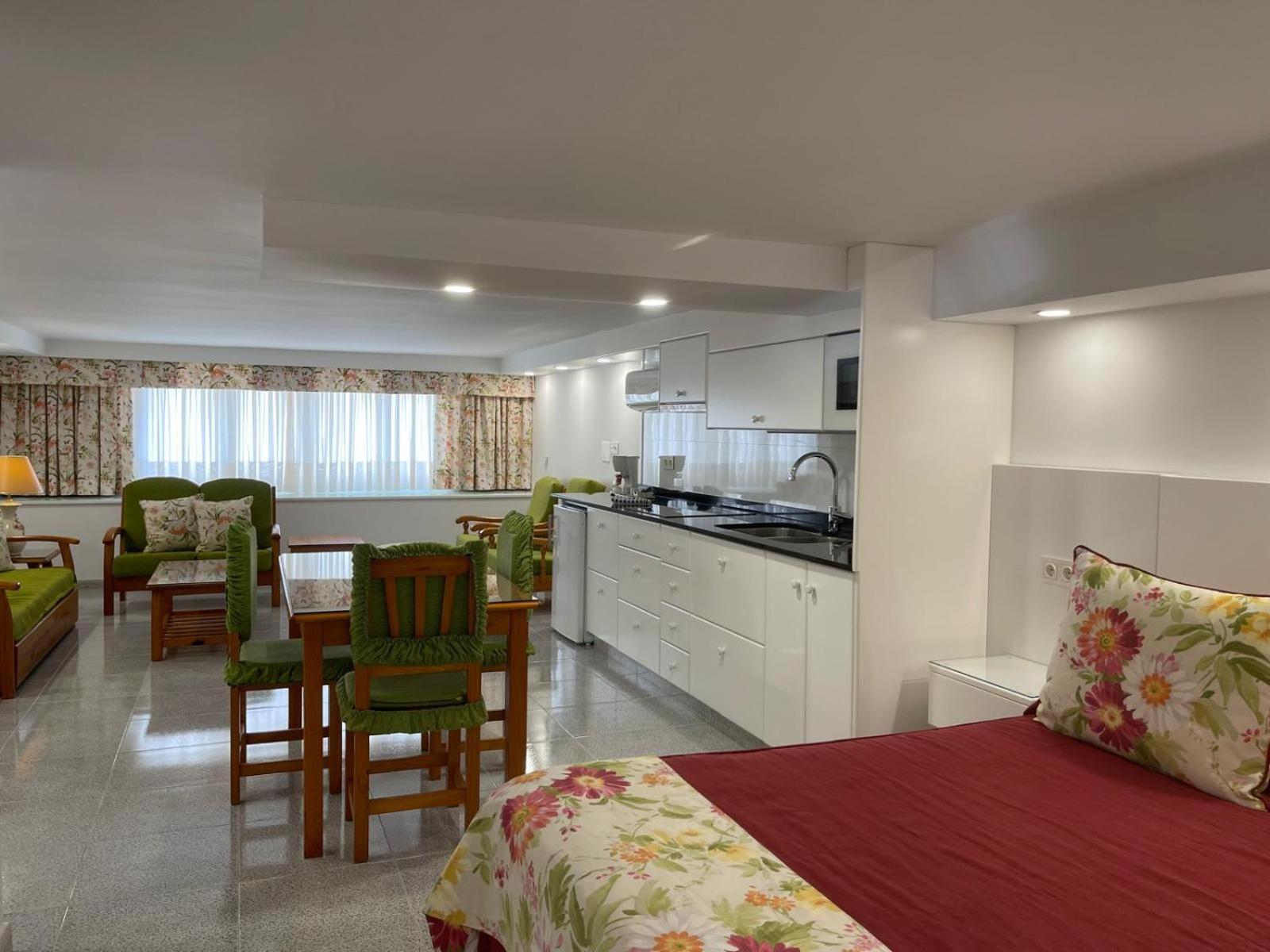 Emycanarias Holiday Homes Vecindario ベシンダーリオ エクステリア 写真