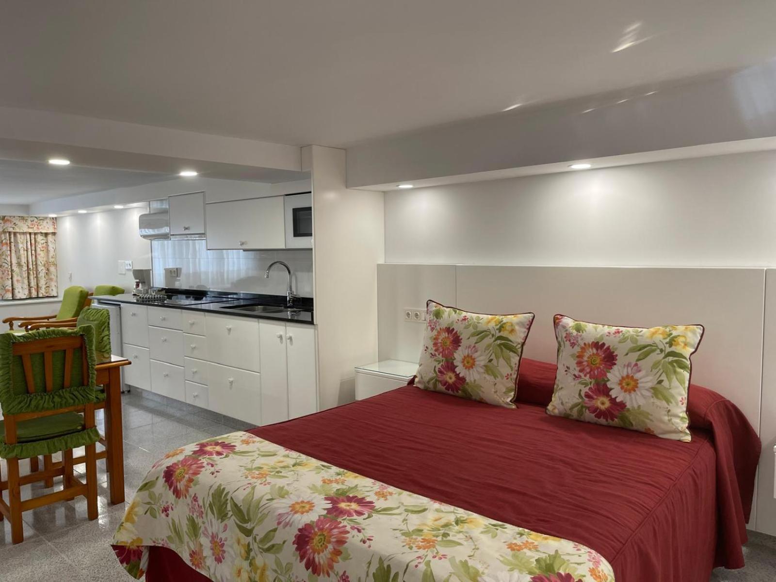 Emycanarias Holiday Homes Vecindario ベシンダーリオ エクステリア 写真