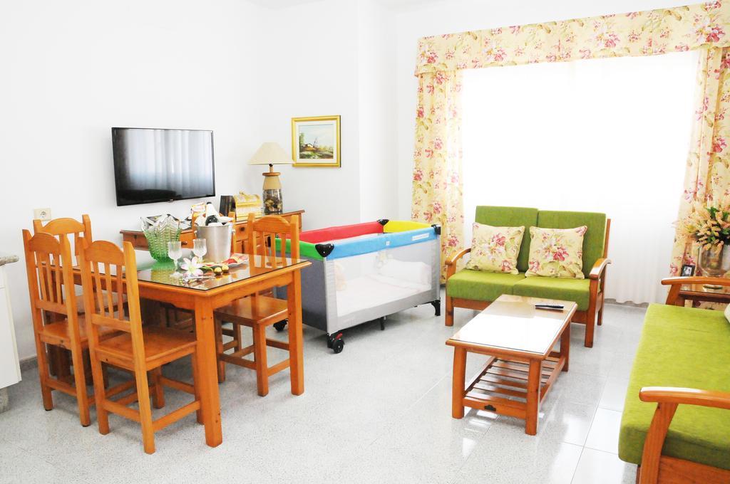 Emycanarias Holiday Homes Vecindario ベシンダーリオ エクステリア 写真