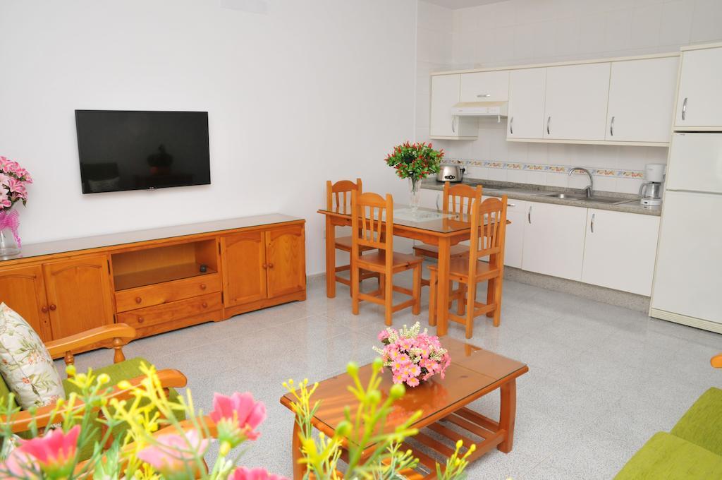 Emycanarias Holiday Homes Vecindario ベシンダーリオ 部屋 写真